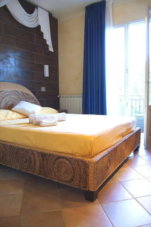 Bed & Breakfast Bounty Cavo